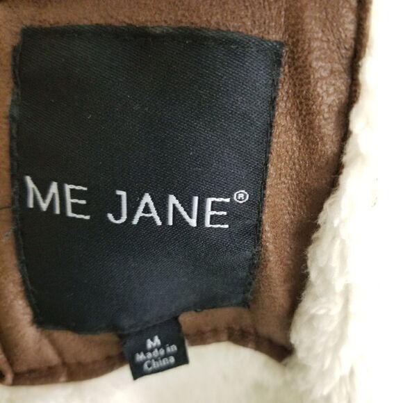 Leather look, faux fur vest super cute SZ M EUC - Picture 4 of 6